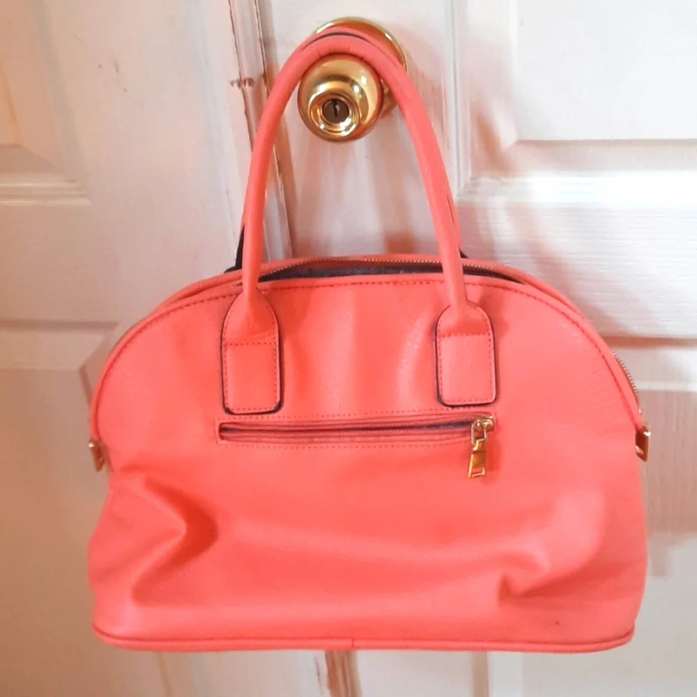 Beautiful dark salmon pink hobo bag. Used only a handful of times. - Picture 3 of 5